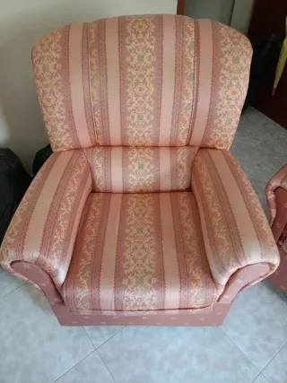 Lote muebles. Está en Teba