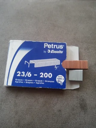 Grapas Petrus 23/6 - 200 para grapadora pequeña.
