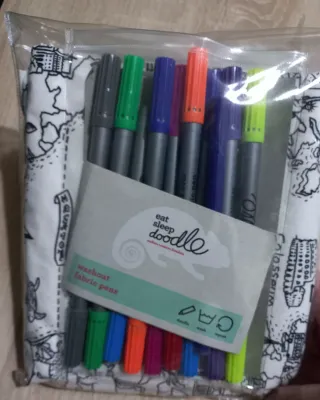 Fundas de almohadas para colorear con rotuladores