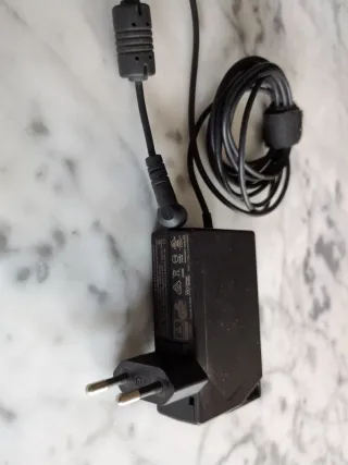 NUC - Fuente de alimentación