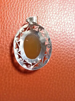 Colgante Plata con Piedra Marrón Ovalada