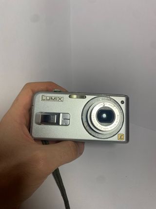 Cámara Digital Panasonic Lumix LS2