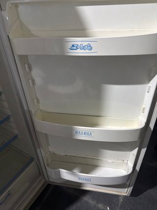 Nevera y Congelador Corberó