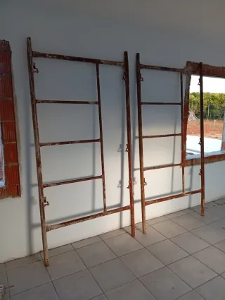 Andamio metálico para construcción