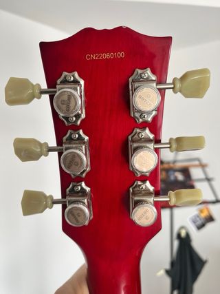 Guitarra Eléctrica Tokai SG64ch cherry