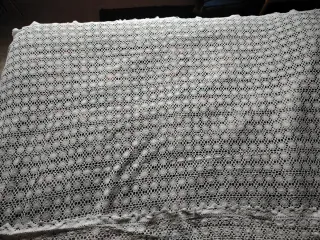 Tovaglia grande ricamata a mano