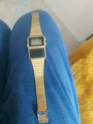 Reloj Casio Dorado Digital Calculadora