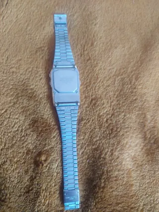 Reloj Casio Dorado Digital Calculadora