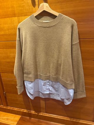 Jersey Mango Beige con Camisa azul