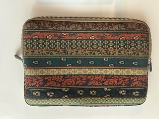 MacBook Pro 2016 + Cargador + Funda