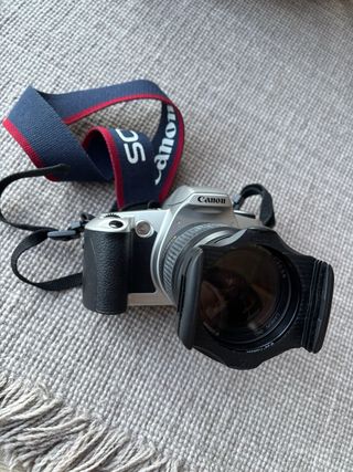 Cámara Analógica Canon EOS 500 N + Bolso