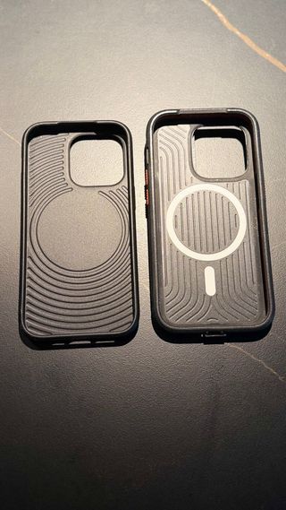 2 custodie Tech21 iPhone 14 Pro