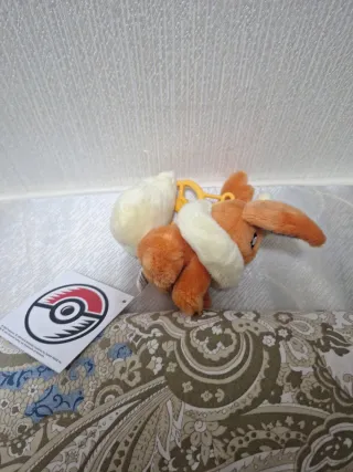 Llavero Pokemon Flareon (Pokemon Center)