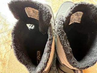 Botas CMP negras y grises waterproof