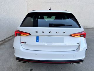 Skoda Octavia RS iV 245 CV Híbrido Enchufable CERO