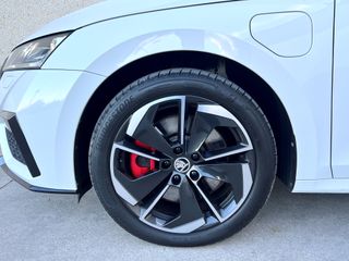 Skoda Octavia RS iV 245 CV Híbrido Enchufable CERO