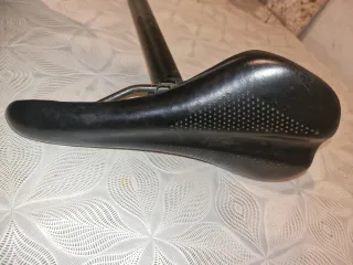 Sillín Specialized y Tija