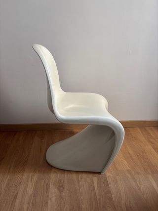 Silla Panton de Vitra Blanca Diseño Curvo