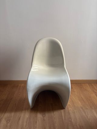 Silla Panton de Vitra Blanca Diseño Curvo