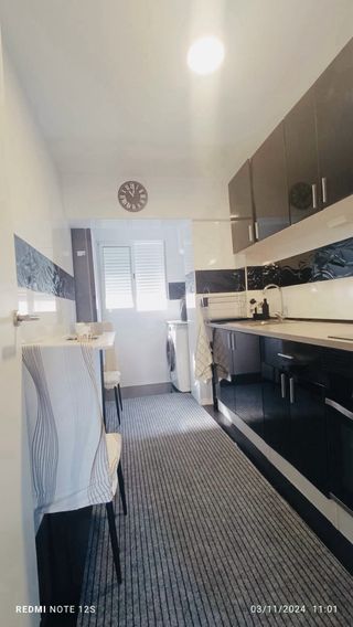 Se alquila habitaciónprivada