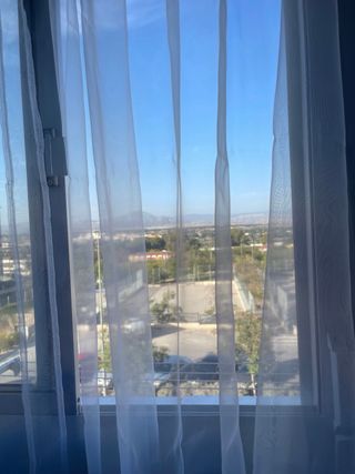 Se alquila habitaciónprivada