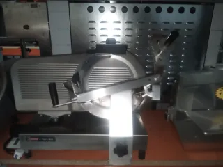 Cortadora de fiambre Braher corona 350