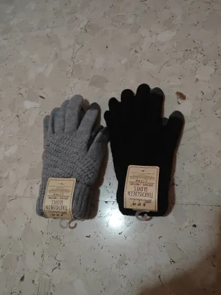 Guantes Táctiles Grises y Negros Nuevos