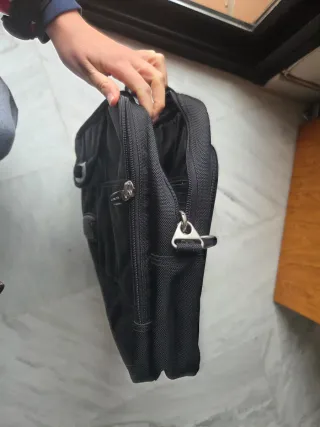 Maletín para portátil negro