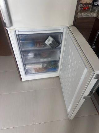 Frigorífico Combi Beko Blanco