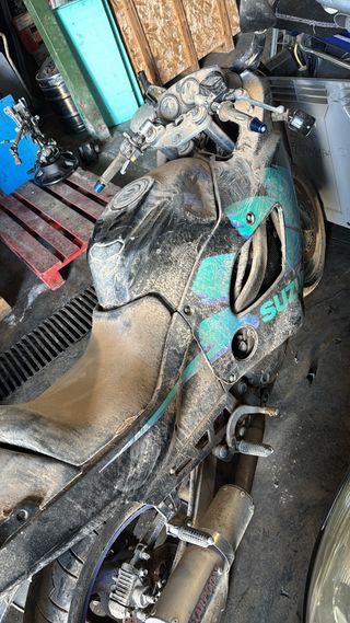 Suzuki GSX 600 F Manual