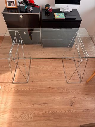 Escritorio de diseño cristal y metal