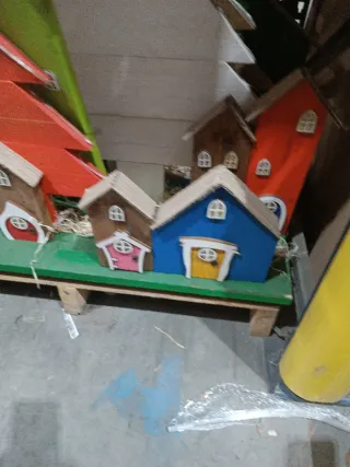 Adornos de madera casitas y árboles