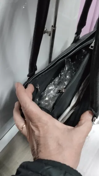 Borsa a spalla Phil nera. Gothic style. Nuova