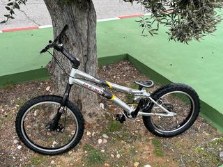Bicicleta Trial Monty 219 Magura