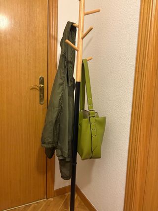 Perchero de pie madera y metal