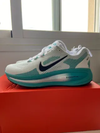 Nike Vomero 18 - Zapatillas Running