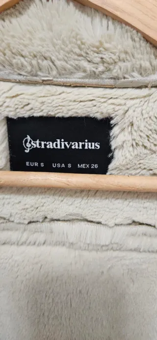 Chaqueta beige efecto ante con borreguito