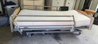 Cama geriátrica elevable eléctrica 90x200+ colchón