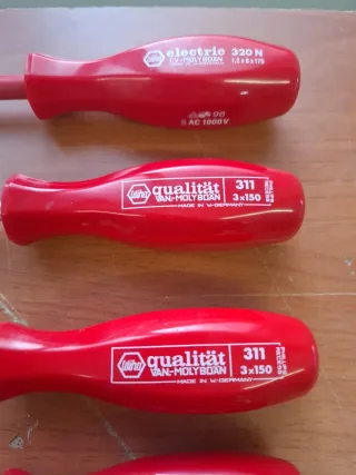 WIHA JUEGO DE DESTORNILLADORES NUEVOS ( 9 PIEZAS )