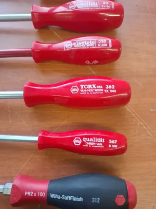 WIHA JUEGO DE DESTORNILLADORES NUEVOS ( 9 PIEZAS )