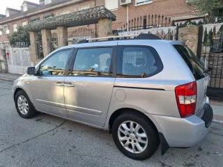 KIA Carnival 2009