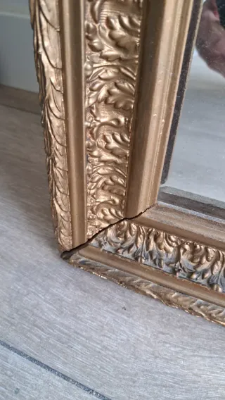 Espejo antiguo dorado marco tallado