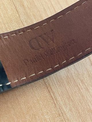 Reloj Daniel Wellington Negro/Dorado