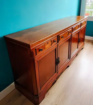 Aparador de madera maciza