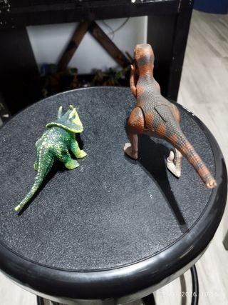 Figuras dinosaurios pequeñas