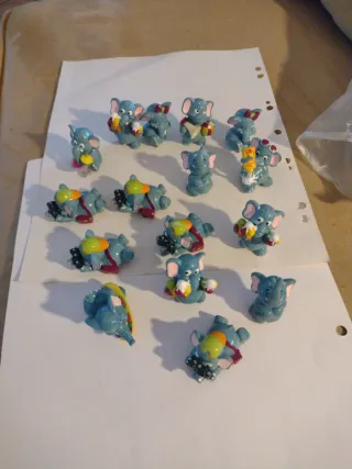 16 Figure Kinder Sorpresa