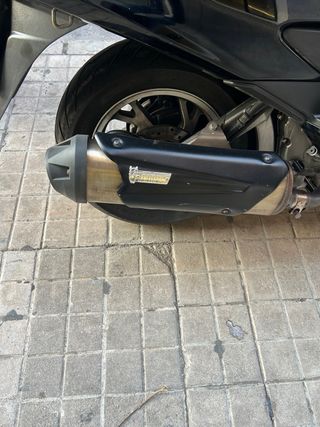 Suzuki Burgman 400 - 2011