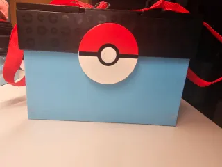 Caja de cartas Pokémon