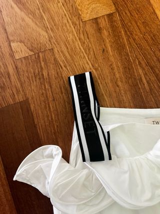 Vestito Twinset bianco con rouches