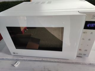 LG MH6336GIH,Microondas combinado, 23 L. Blanco.